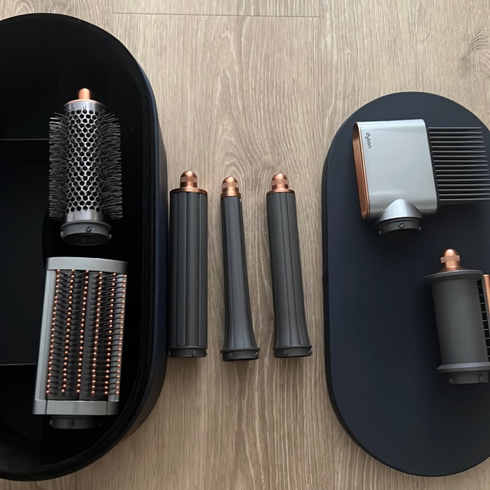 Dyson Airwrap Complete Multi Styler Attachments ( long barrels) + Case
